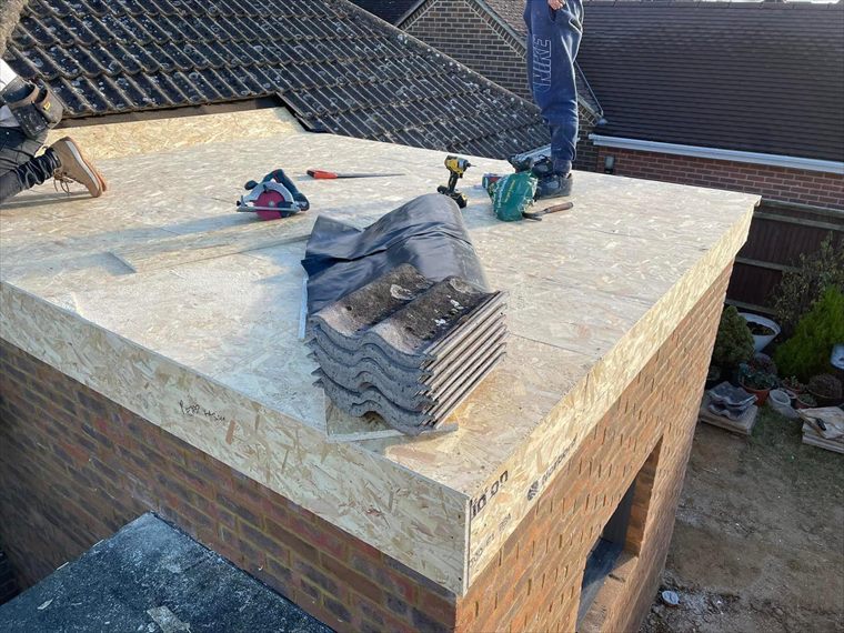 Roof deck and edge detailing