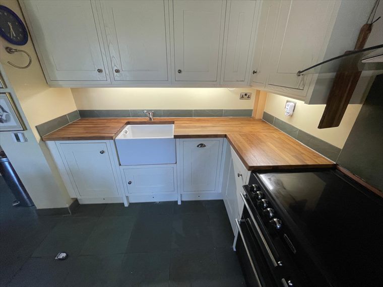 Classic shaker kitchen with Belfast sink